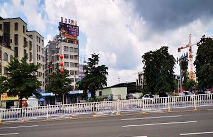 大门对马路的解决方法
